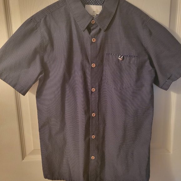 Boys button up t/shirt - Picture 2 of 4
